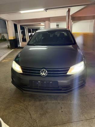 VOLKSWAGEN JETTA 2.0 COMFORTLINE FLEX 4P TIPTRONIC
